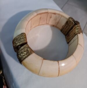 Vintage 1970s Bone & Brass Chunky Bangle